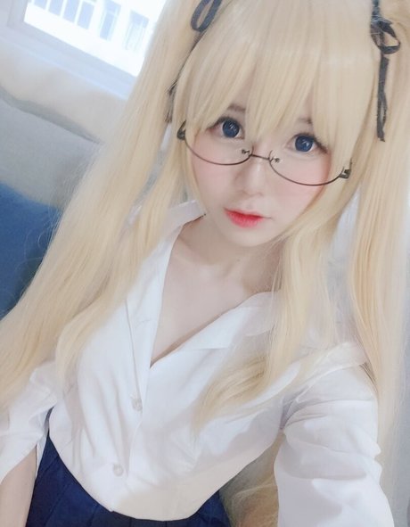 Sally Dorasnow 無料モデル 写真