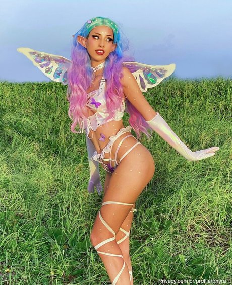 Magic Phyra かわいいモデル ギャラリー