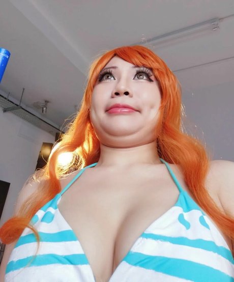 ラテン系ティーンオンリーファンズ セクシーヌード 写真