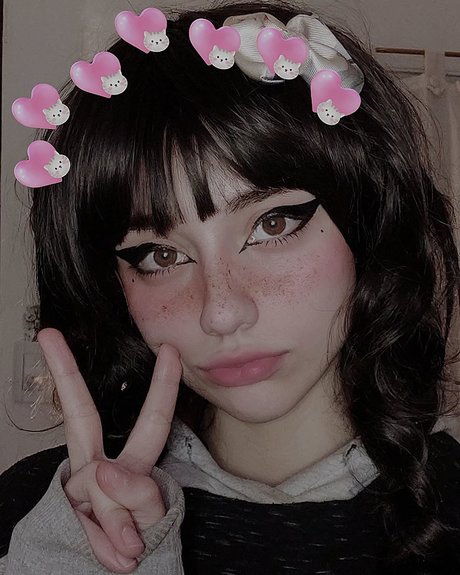 裸の熟女オンリーファンズ 無料ポルノ 画像