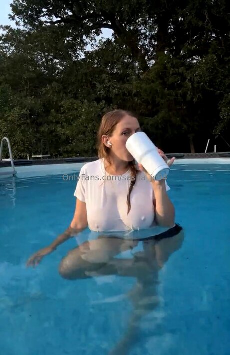 Sasha Jo94 高品質のスター ギャラリー