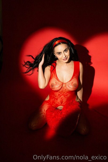Nola Exico ポルノモデル 画像