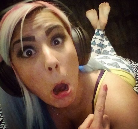 TheZombiUnicorn ポルノスター ベスト 写真
