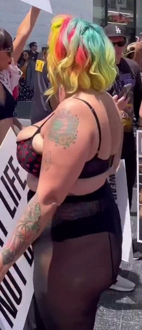 TheZombiUnicorn トップ女優 ギャラリー