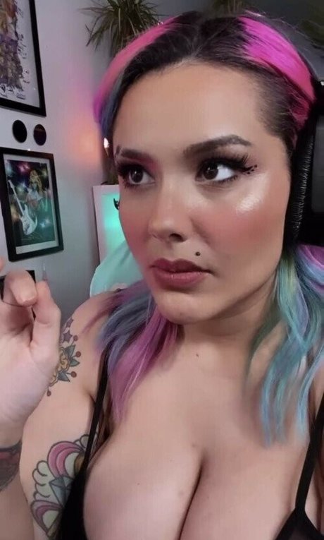 TheZombiUnicorn HDポルノスター 写真