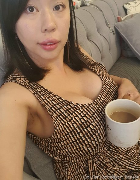 甘いおまんこオンリーファンズ ホットポルノ 画像