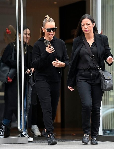 女性フィットネス オンリーファンズ ベスト 画像