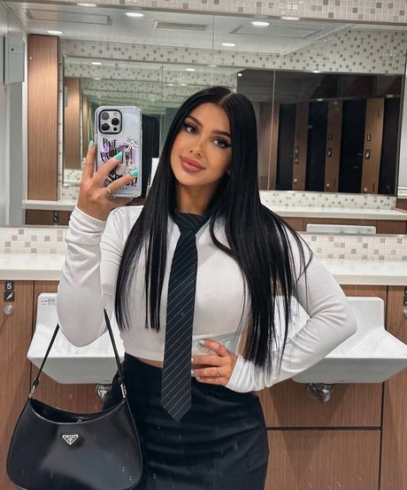 ラテン系ティーンオンリーファンズ ホットセックス 写真