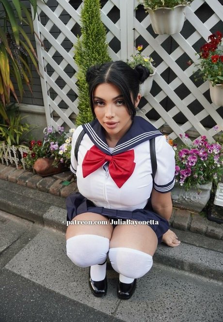 ラバーオンリーファン 無料ヌード 写真