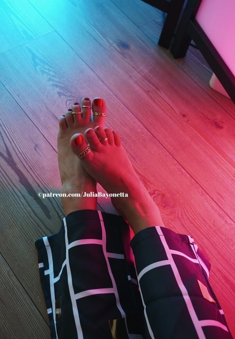 巨乳の赤毛オンリーファンズ ポルノ 画像