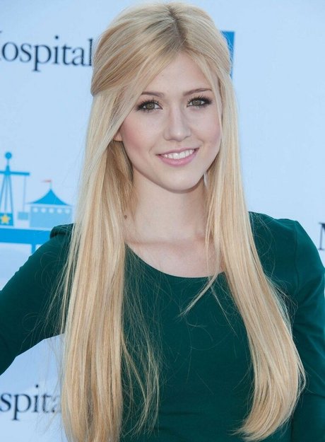 毛深いラテン系オンリーファンズ 裸 写真