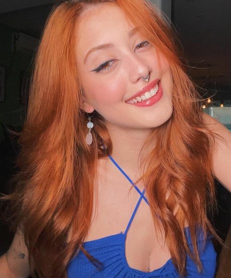 垂れ下がった熟女OnlyFans 美しい 画像