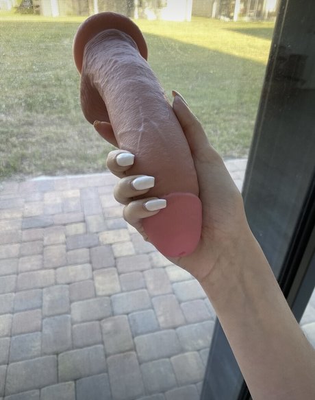 巨大なチンポを持つシーメールオンリーファンズ ホットxxx 画像