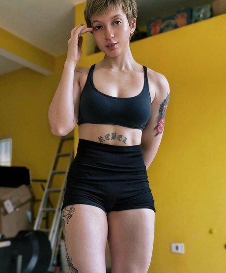 アジアの若者OnlyFans ホットヌード 写真