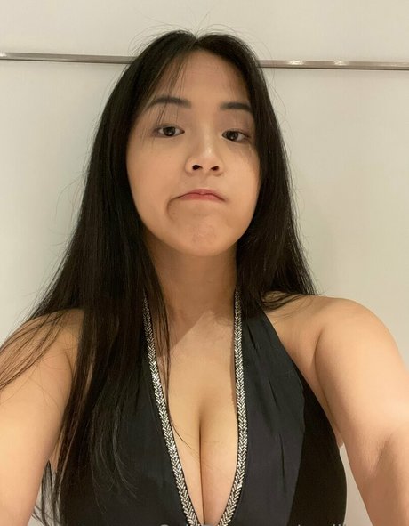 andiipoops 美しいモデル 画像