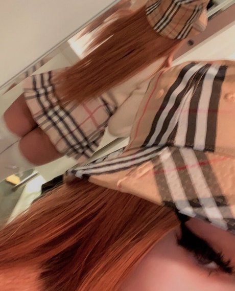 amuwestwood トップモデル 写真