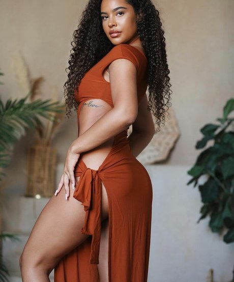 ゴス3P OnlyFans 無料 ギャラリー