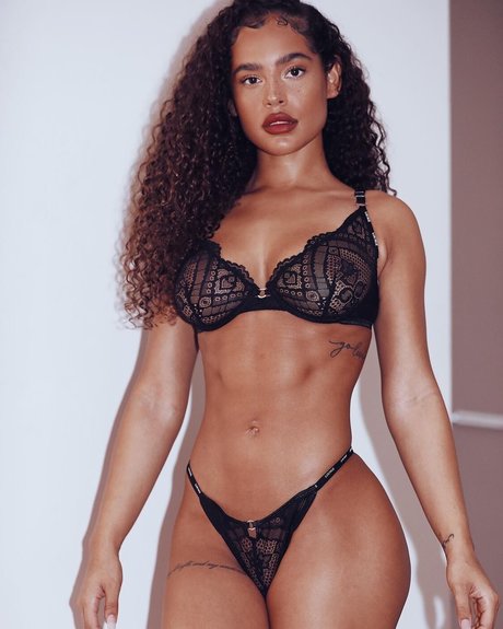 アマチュアヌードオンリーファンズ エロ アーカイブ