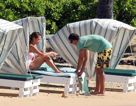 ピアス乳首オンリーファンズ 無料 写真