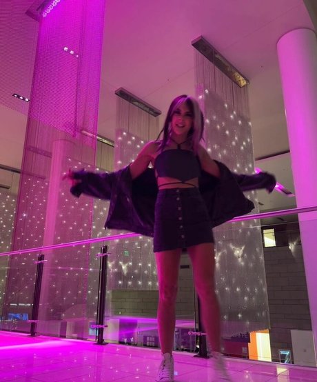 ブッシュ・オンリーファンズ 限定 写真