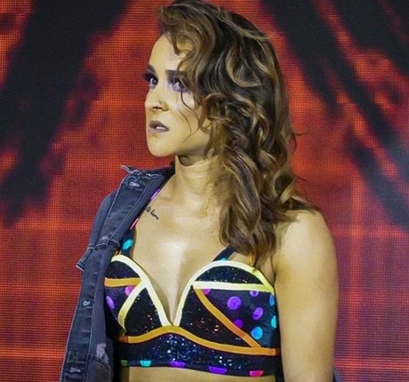 パフィーオンリーファンズ ホット 写真