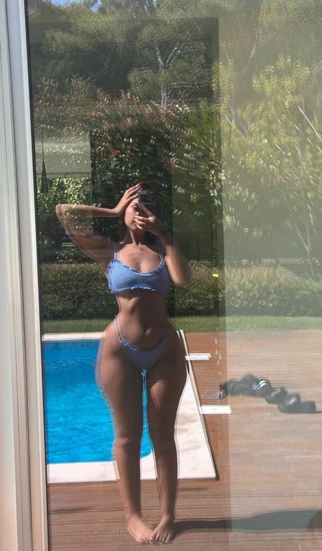 黒檀の猫オンリーファンズ 無料エロ 写真