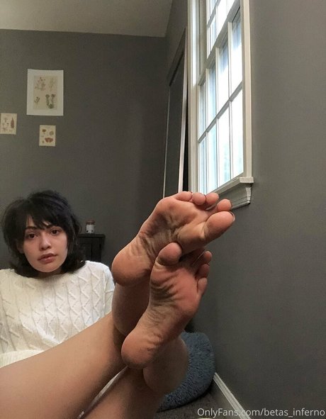 Betas Inferno 美しい女優 ギャラリー