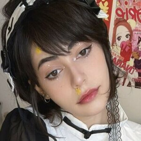 巨乳の黒人女性オンリーファンズ ポルノグラフィック 画像