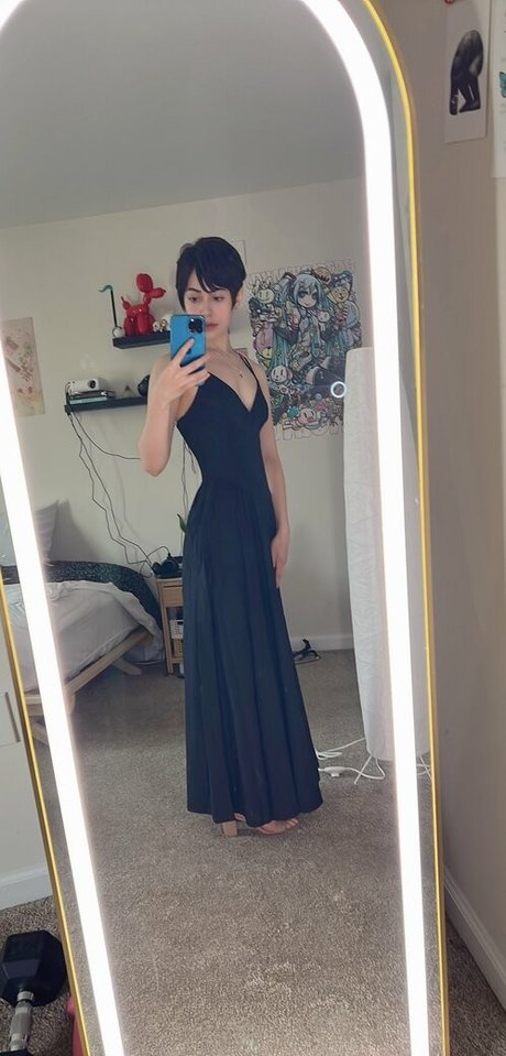 Betas Inferno ポルノモデル 画像