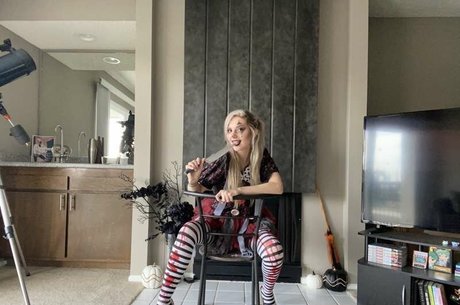 ヒジャブオンリーファン セクシー 画像