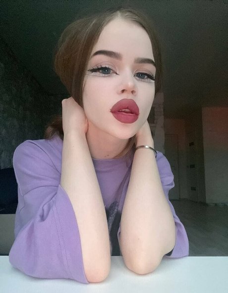 lil ninas xxxポルノスター 写真