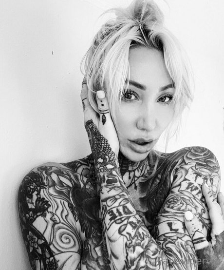 アジアンゴス オンリーファンズ ホット 画像