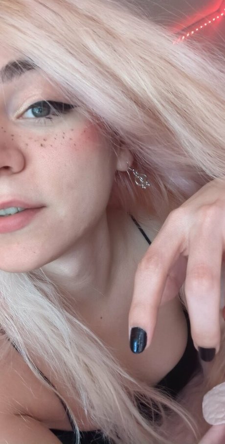 ジムガールズオンリーファンズ ヌード 写真