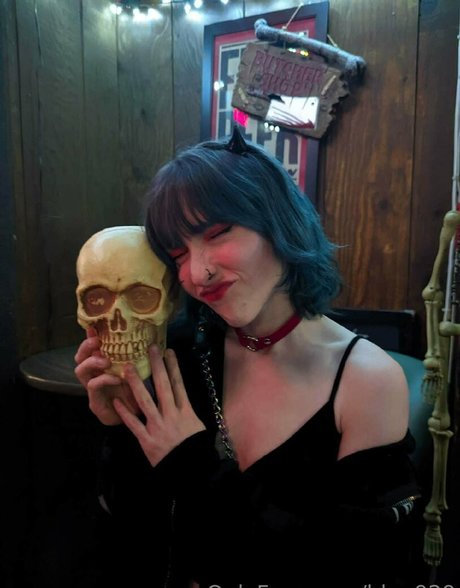 bluu929 ポルノスター 写真