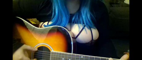 ティーンシーメールオンリーファンズ 無料 画像