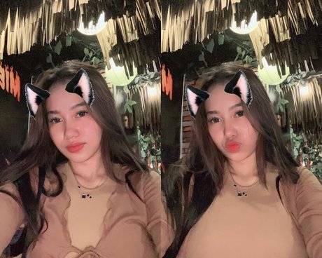 OnlyFansの普及 アートポルノ 写真