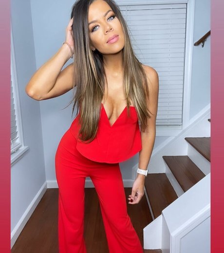 BBW パウグ オンリーファンズ セクシーヌード 写真