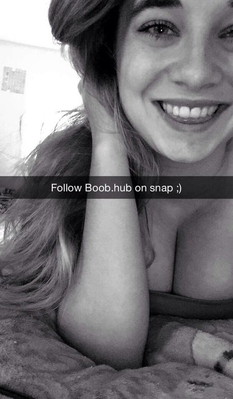 熟女メガネOnlyFans エロチック 写真