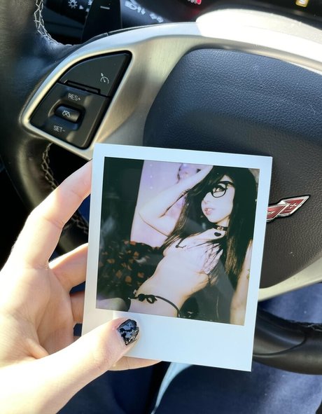 曲線美のラテン系オンリーファンズ セックス ギャラリー