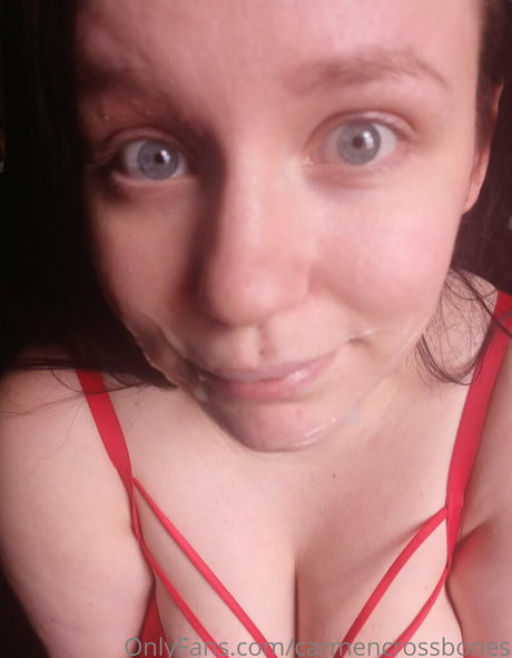 イギリス人熟女オンリーファンズ 無料セクシー 写真