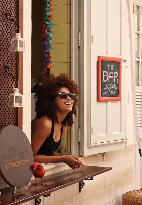 Andy Allo 素敵なスター 写真