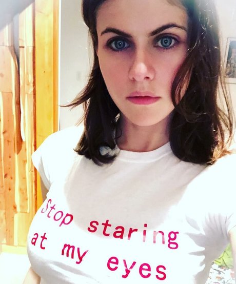 Alexandra Daddario ホットなモデル ギャラリー