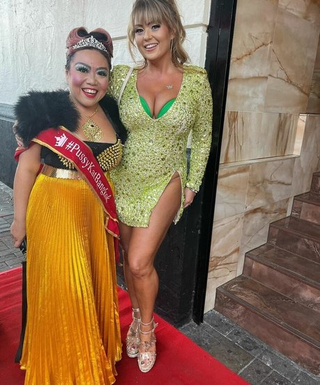 Danielle Nicholls ポルノスター 写真