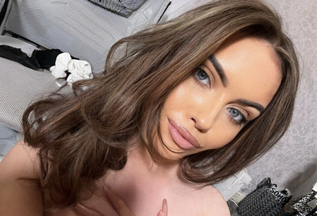 バブルバットオンリーファン 無料セクシー 画像