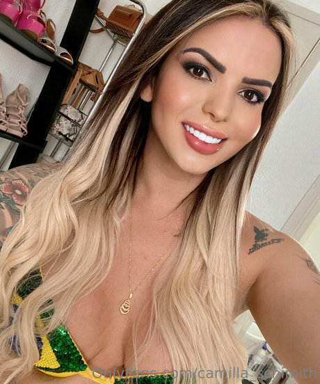 camilla schimith 裸のポルノスター 写真