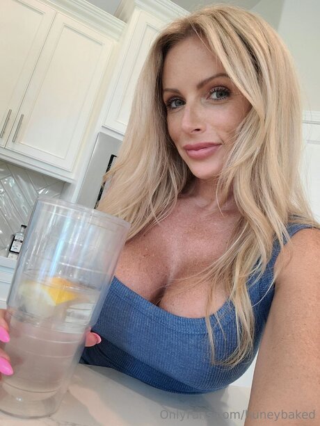 Huneybaked 最高のスター 画像