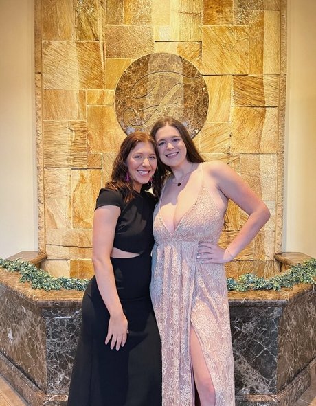 プリティオンリーファンズ 美しいヌード 写真