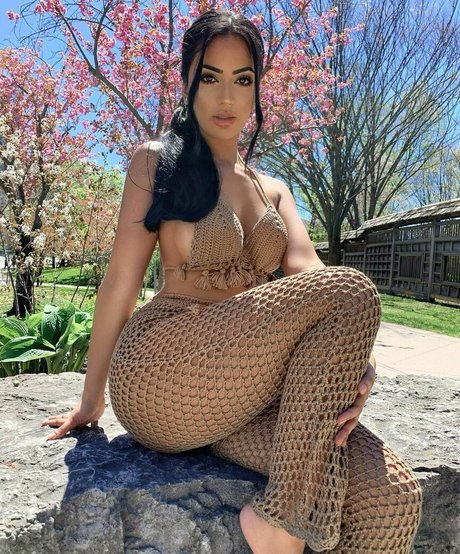 Aneeqa Farid スター xxx アーカイブ