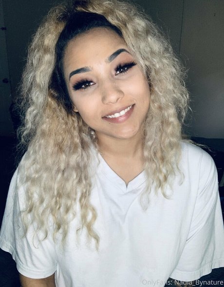 nadia bynature 最高のモデル 写真