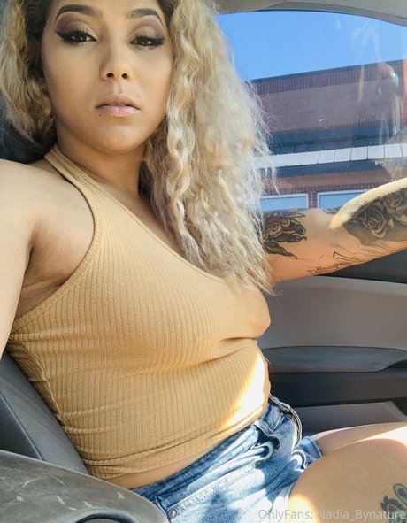 nadia bynature かわいいスター 画像